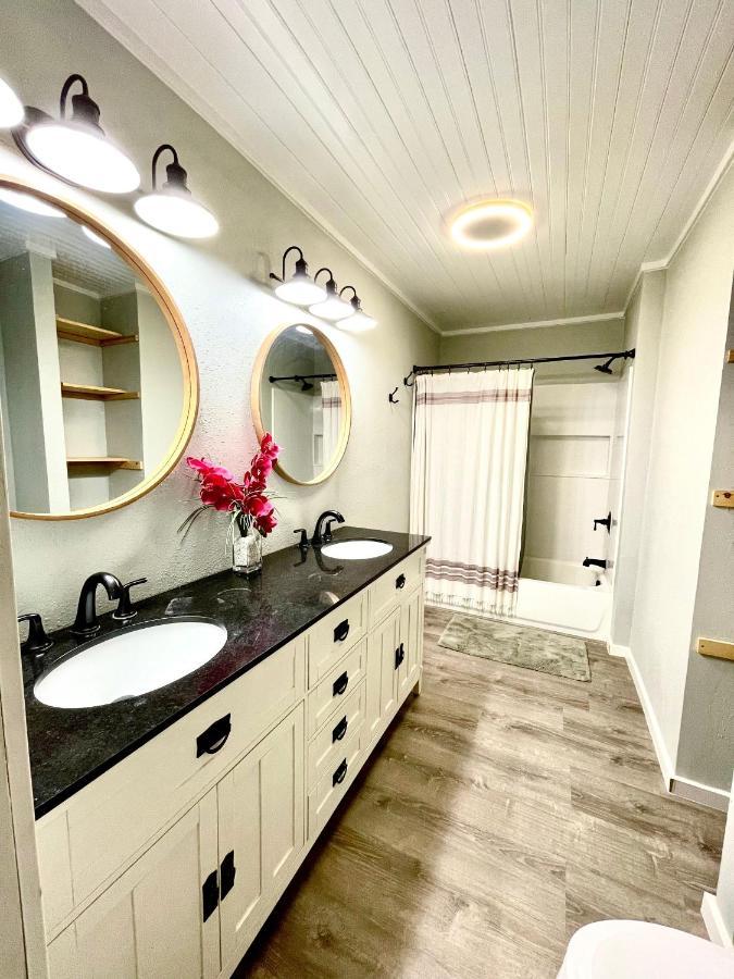 A Cozy Space Coast Retreat تيتوسفيل المظهر الخارجي الصورة
