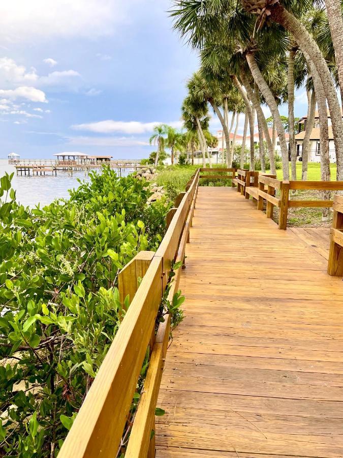 A Cozy Space Coast Retreat تيتوسفيل المظهر الخارجي الصورة