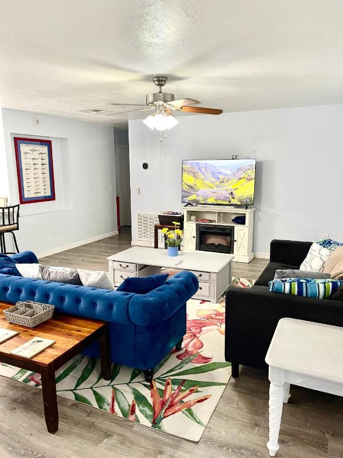 A Cozy Space Coast Retreat تيتوسفيل المظهر الخارجي الصورة